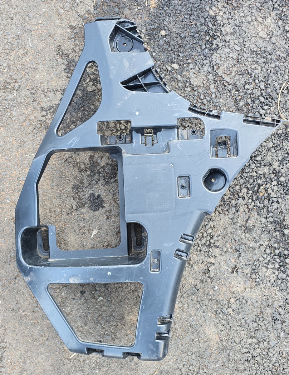 F45 RIGHT REAR BUMPER SLIDE