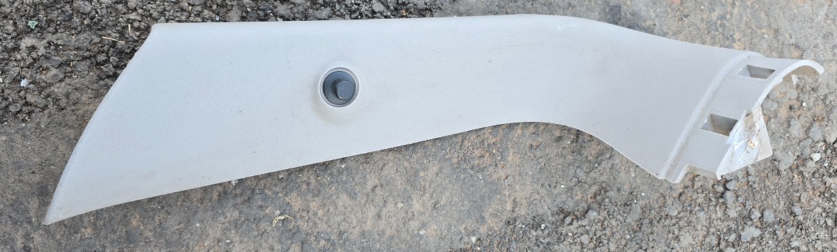 F45 RIGHT UPPER BOOT PANEL TRIM