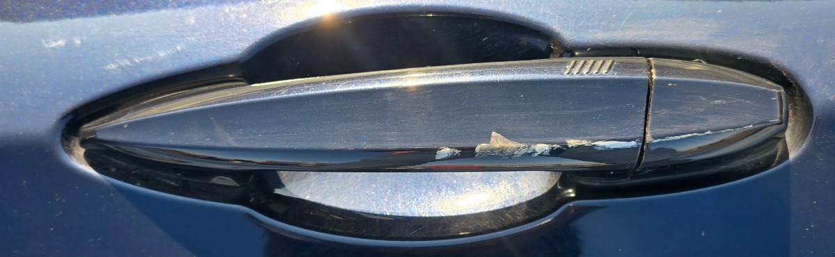 F45 LEFT FRONT OUTER DOOR HANDLE