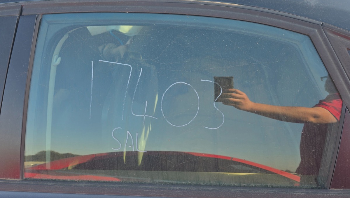 A4 B8 LEFT REAR DOOR GLASS