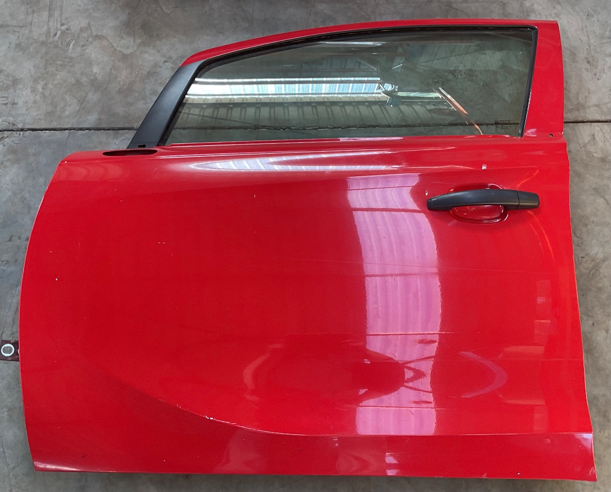 CORSA E LEFT FRONT DOOR SHELL