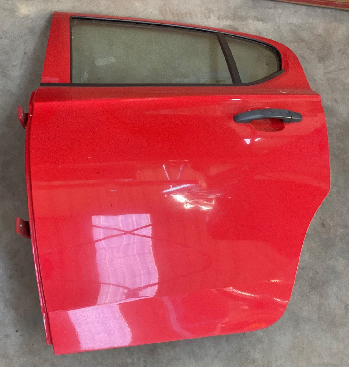 CORSA E LEFT REAR DOOR SHELL