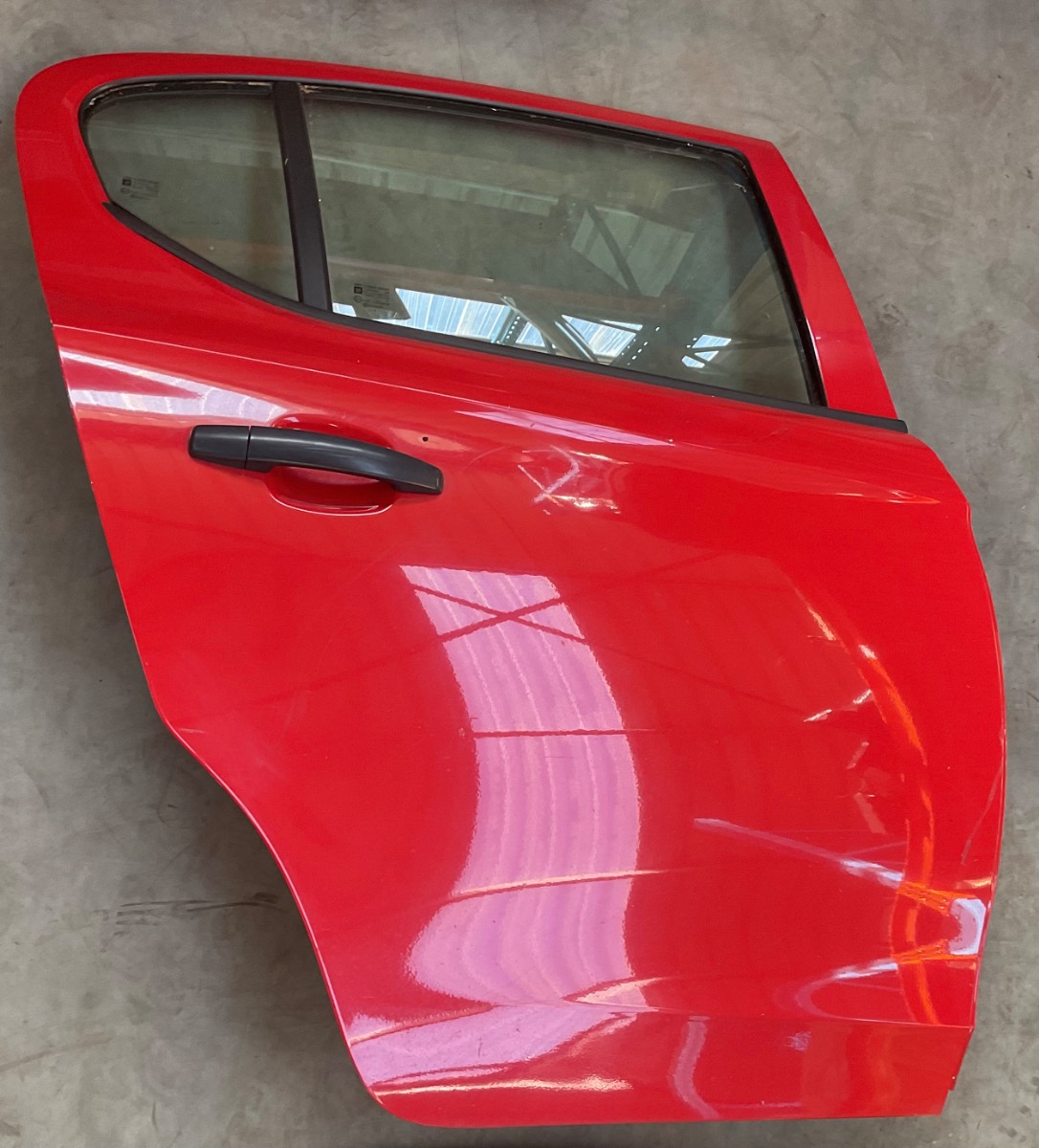 CORSA E RIGHT REAR DOOR SHELL
