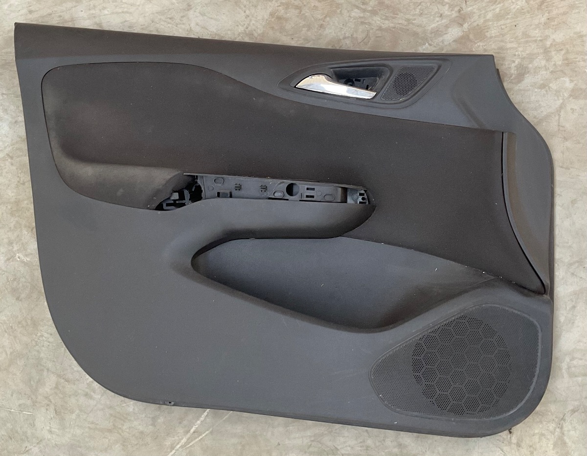 CORSA E LEFT FRONT DOOR PANEL