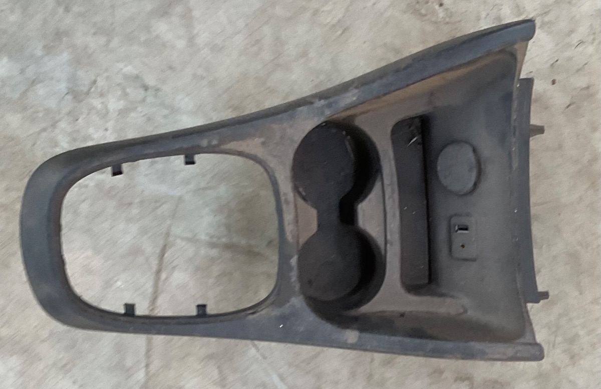 CORSA E CONSOLE TRIM