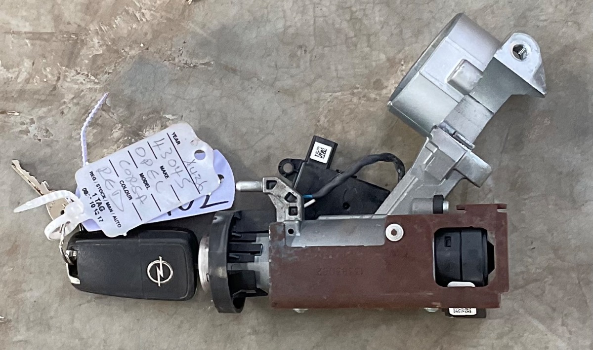 CORSA E IGNITION + KEY