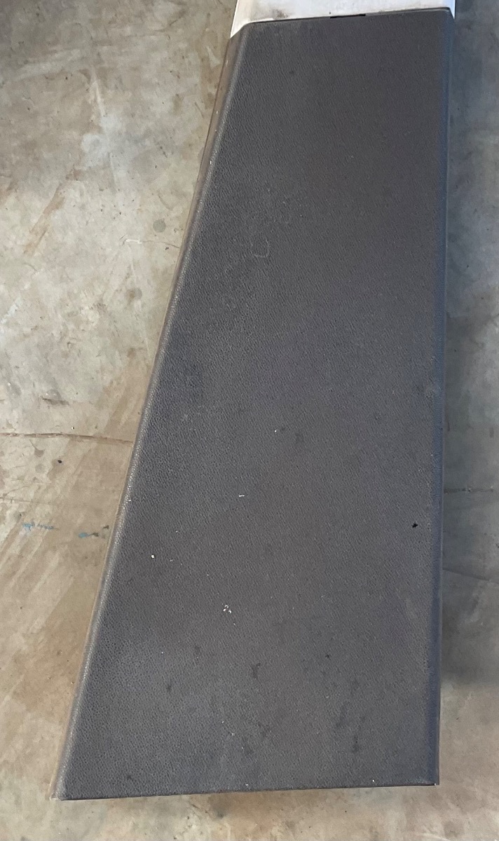 CORSA E RIGHT LOWER B PILLAR TRIM