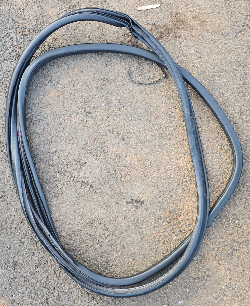 URBAN CRUISER LEFT REAR INNER DOOR SEAL