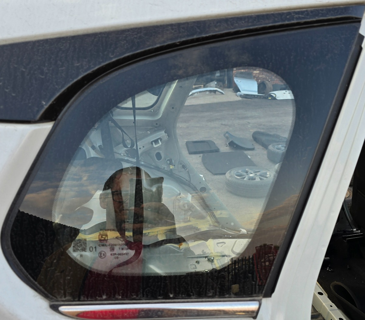URBAN CRUISER RIGHT REAR QUARTER VENT