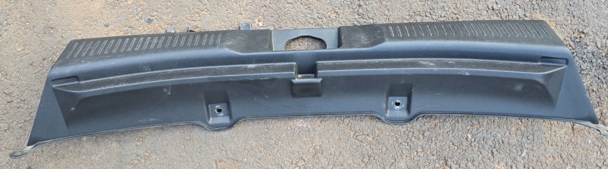 URBAN CRUISER REAR LOCK CARRIER COVER LOWER