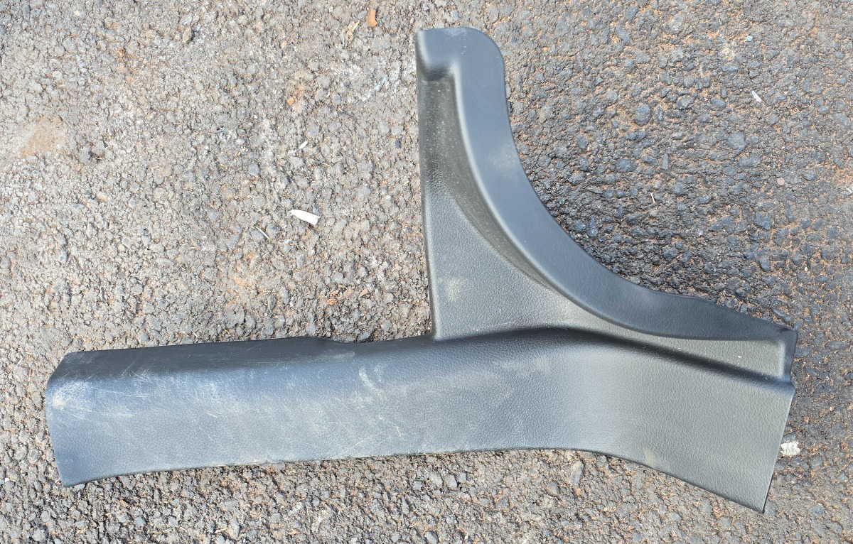 URBAN CRUISER LEFT REAR DOOR SCUFF