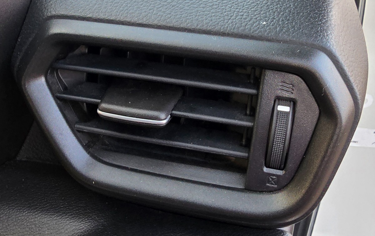URBAN CRUISER RIGHT DASH AIR VENT