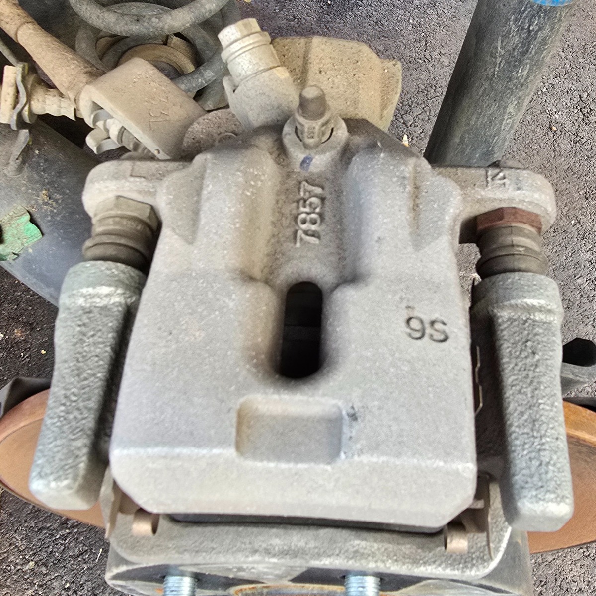 URBAN CRUISER LEFT REAR BRAKE CALIPER