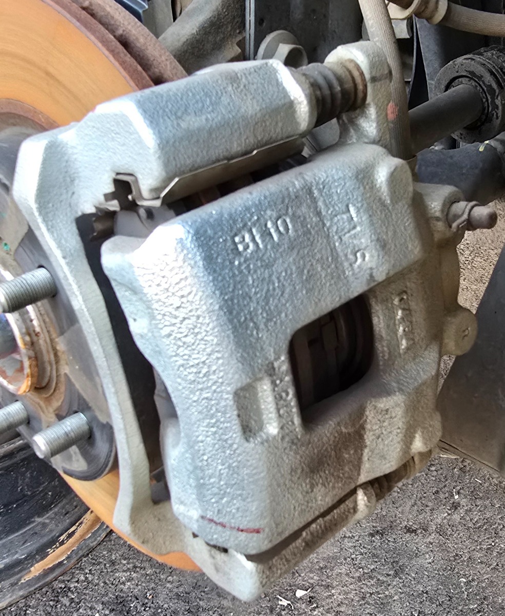 URBAN CRUISER RIGHT FRONT BRAKE CALIPER