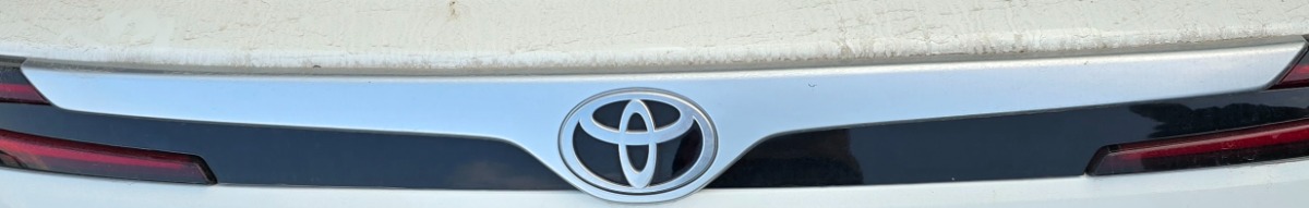 URBAN CRUISER BOOT TRIM WITH BADGE