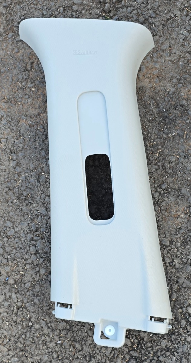 URBAN CRUISER LEFT UPPER B-PILLAR TRIM