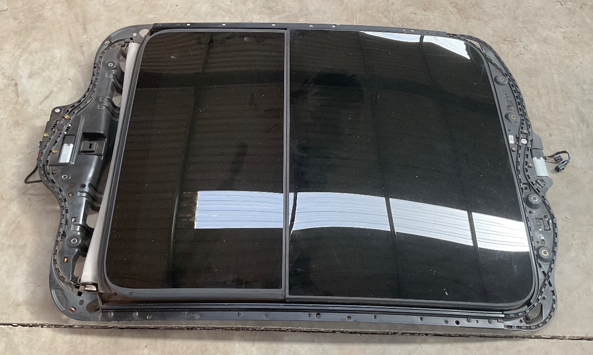 Q3 SUN ROOF