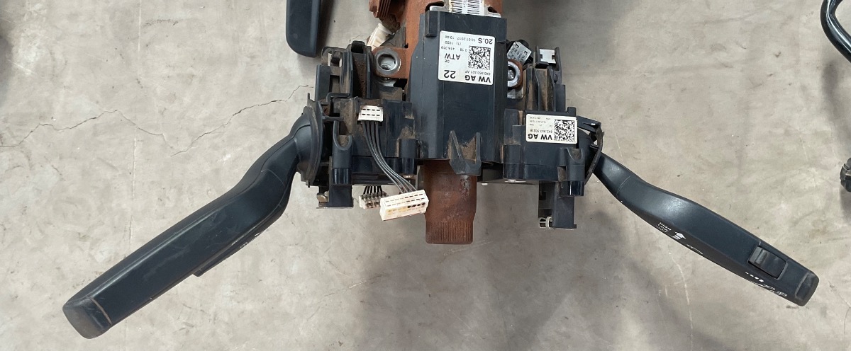 Q3 COMBINATION SWITCH