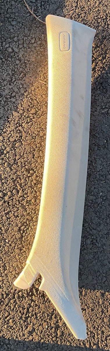 Q3 LEFT A PILLAR TRIM