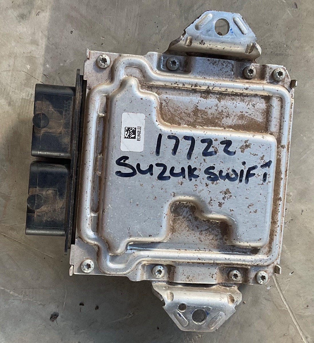 SWIFT ENGINE CONTROL MODULE - ECU