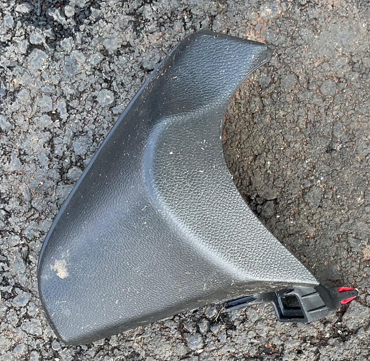 URBAN CRUISER PANEL INSTRUMENT FINISH LOWER