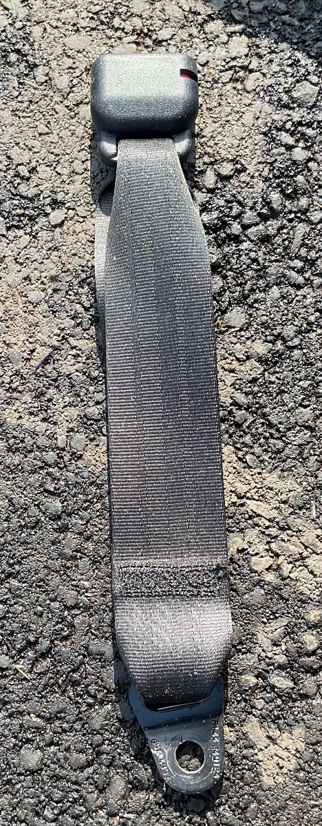 URBAN CRUISER REAR SAFETY BELT STALK