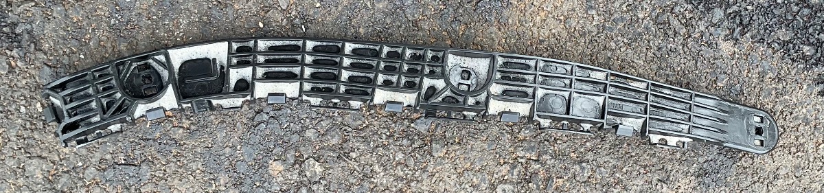 URBAN CRUISER LEFT REAR BUMPER BRACKET