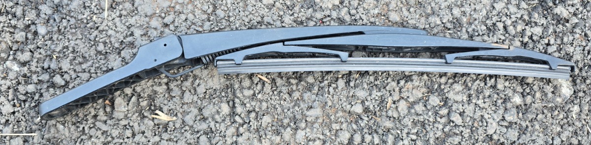 F45 REAR WIPER ARM