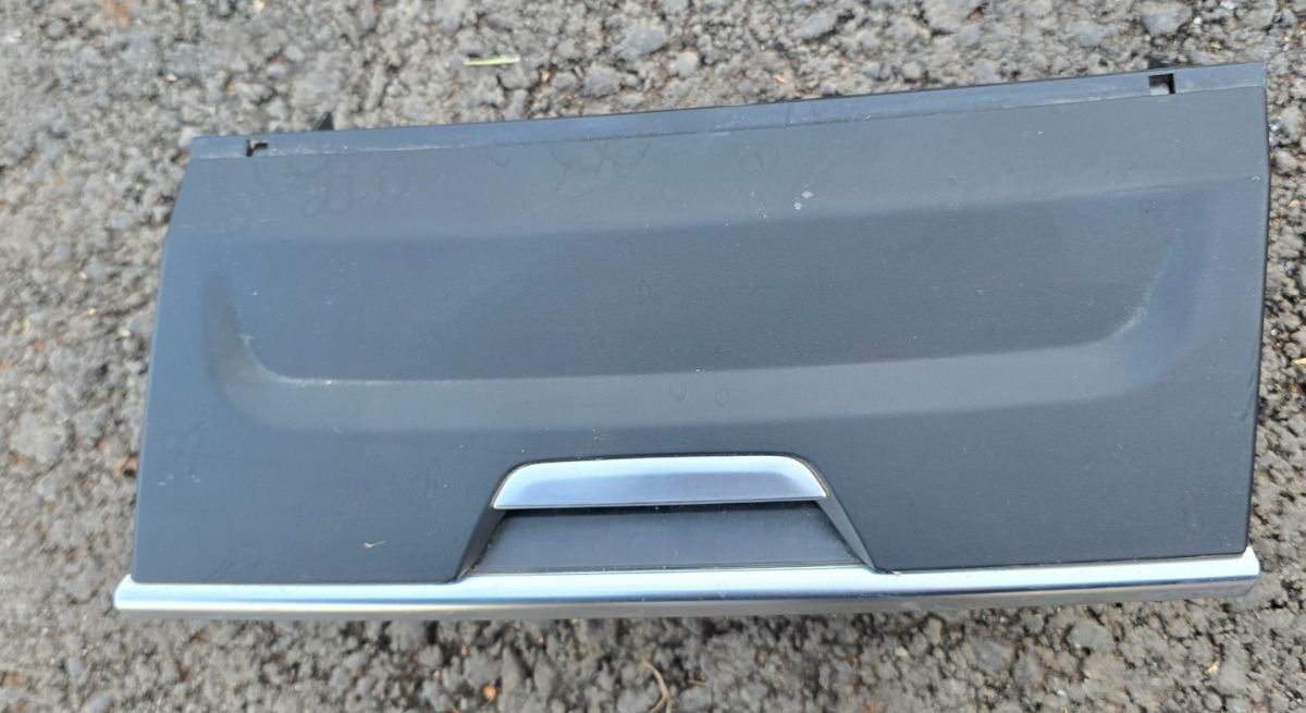F45 CENTRE CONSOLE STORAGE BOX