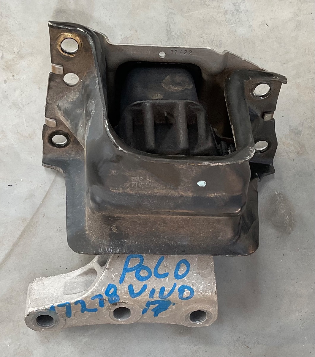 POLO VIVO 1.4 GEARBOX MOUNTING