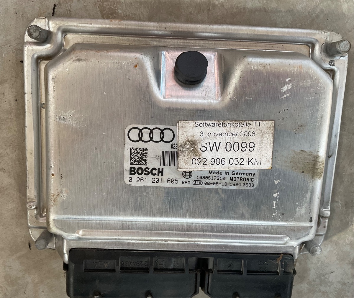 TT 3.2I V6 COMPUTER BOX