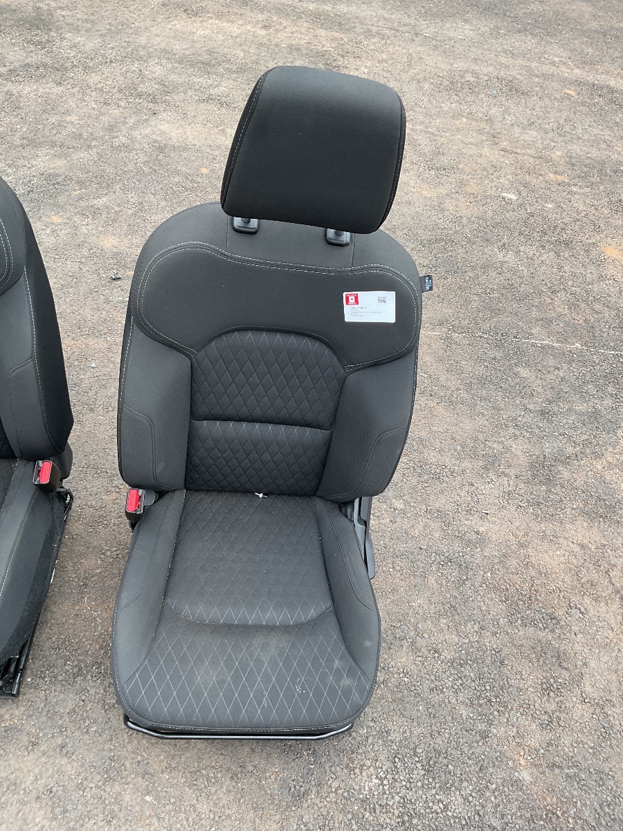 URBAN CRUISER LEFT FRONT SEAT + AIRBAG