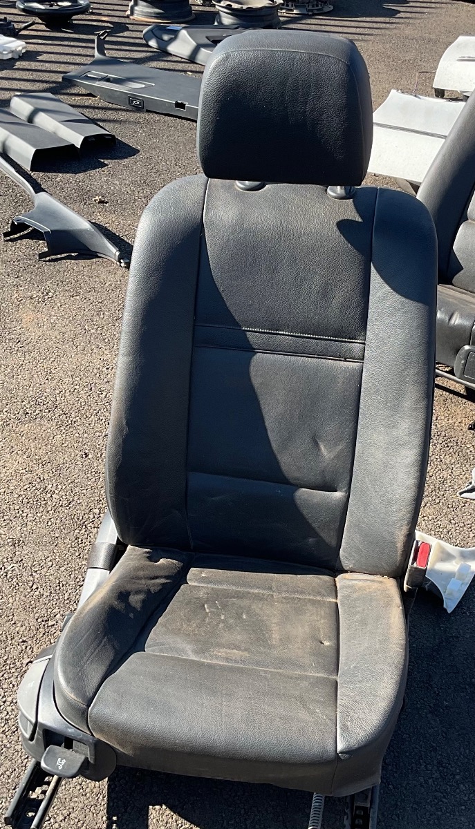 X5 X DRIVE 30D A/T RIGHT FRONT SEAT