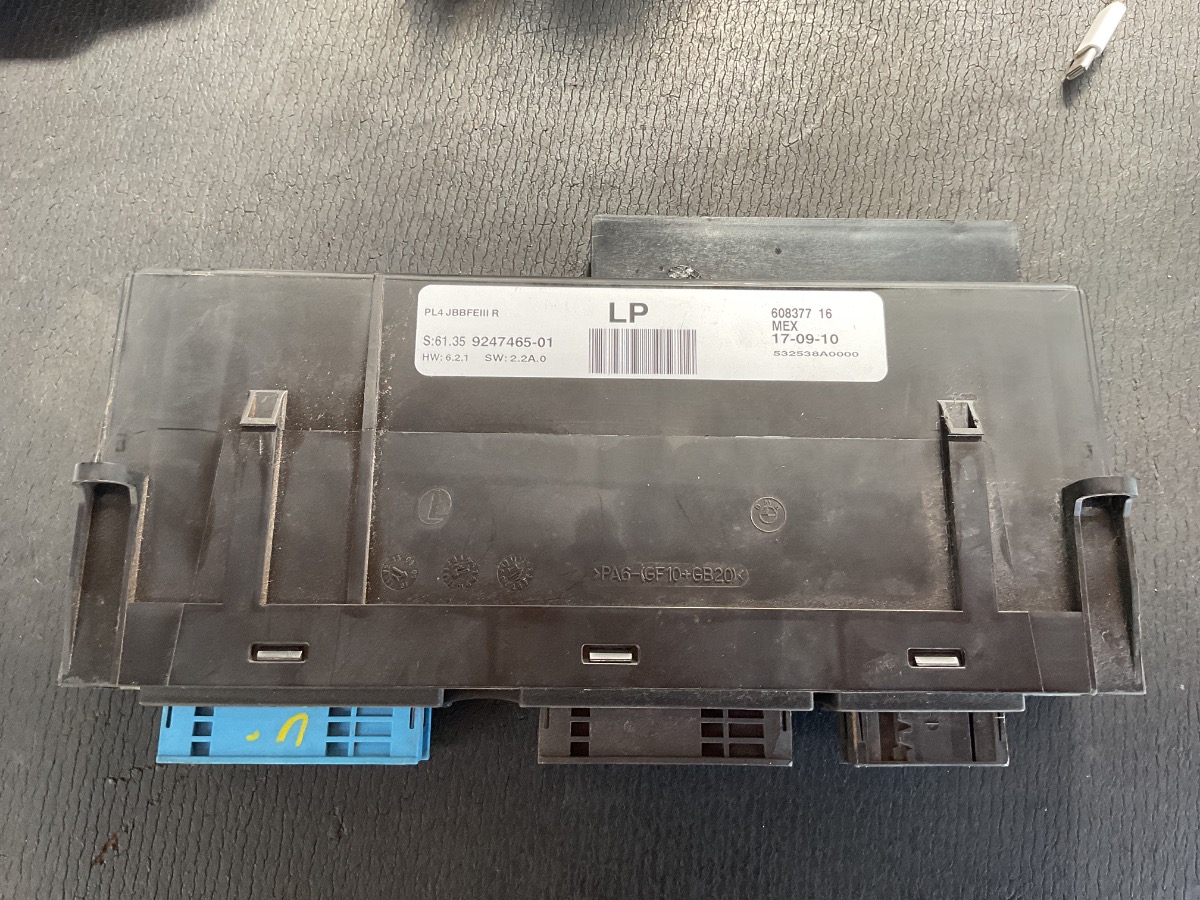X5 X DRIVE 30D A/T JUNCTION BOX