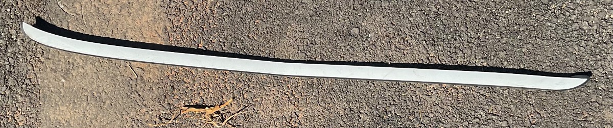 X5 X DRIVE 30D A/T LEFT WINDSCREEN DRIP MOULDING