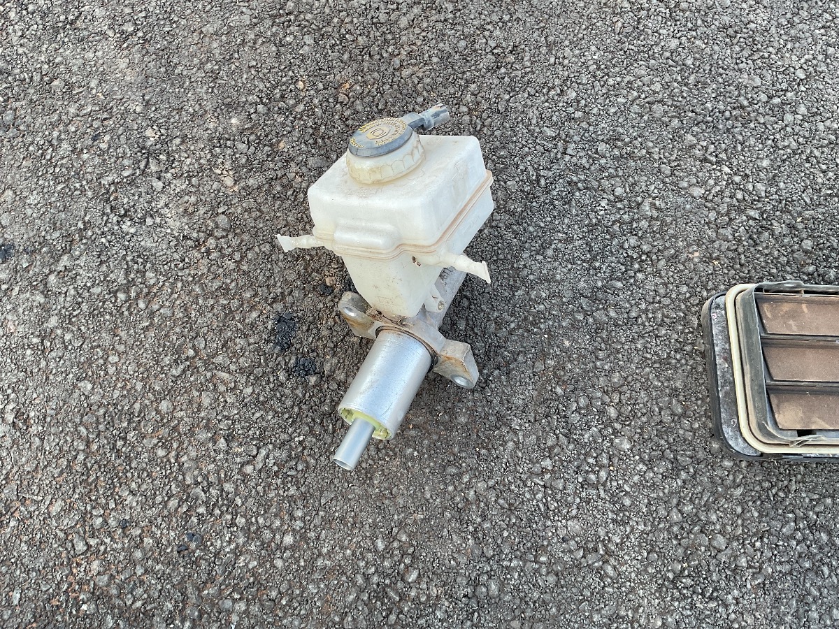 X5 X DRIVE 30D A/T BRAKE MASTER