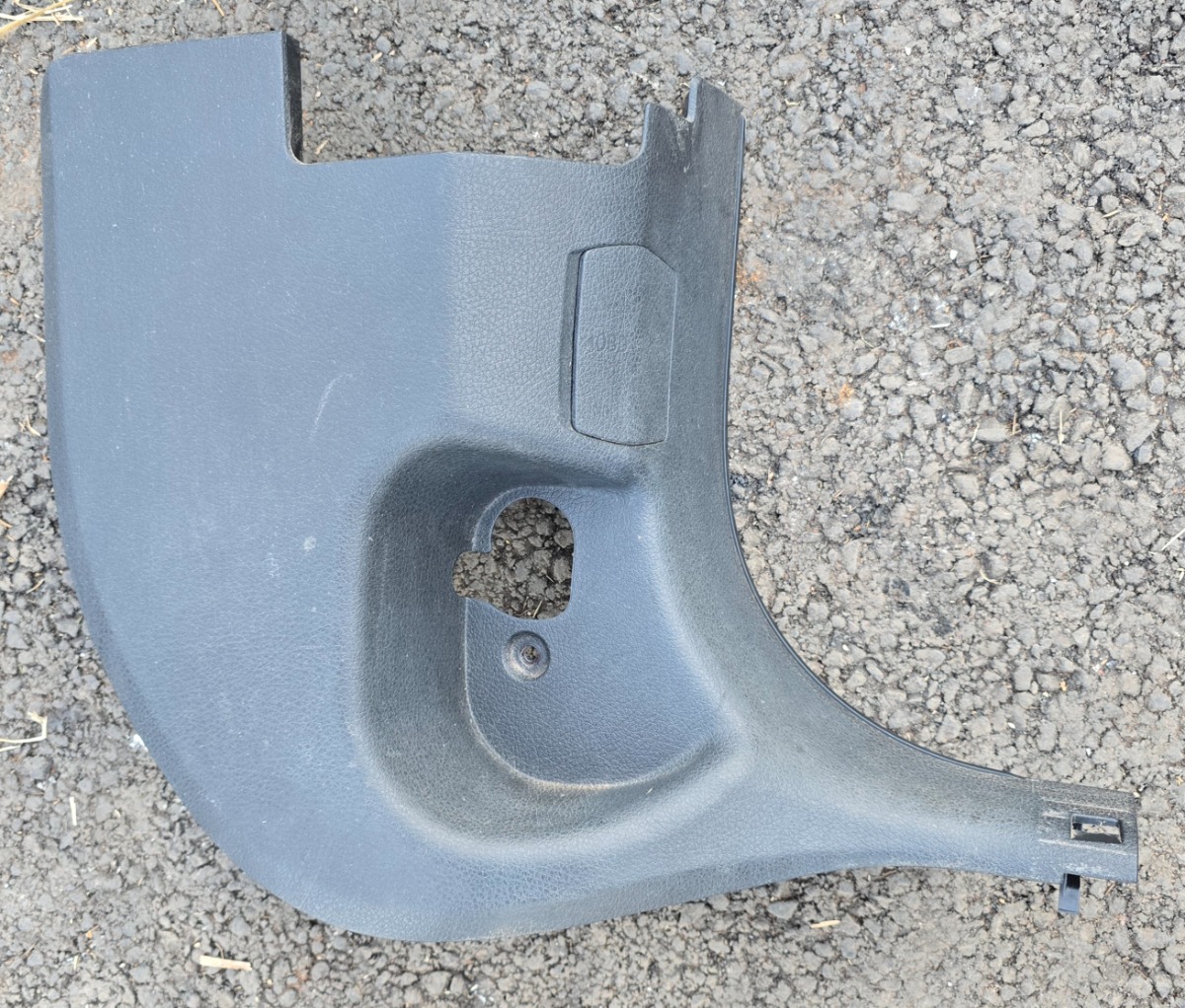 F45 RIGHT LOWER A-PILLAR TRIM