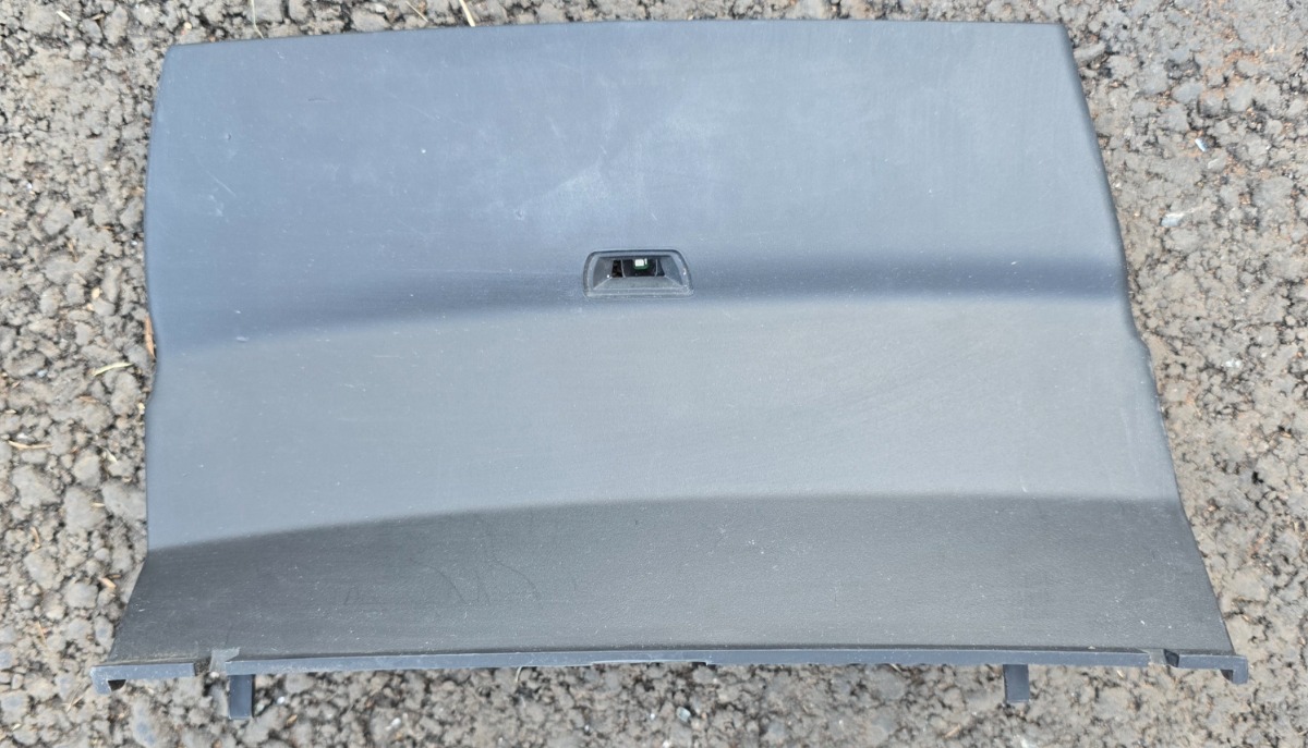 F45 LOWER FRONT DASH COVER