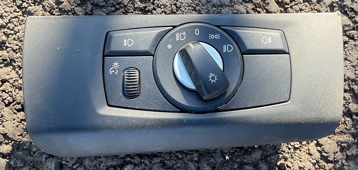 X5 X DRIVE 30D A/T HEADLIGHT SWITCH