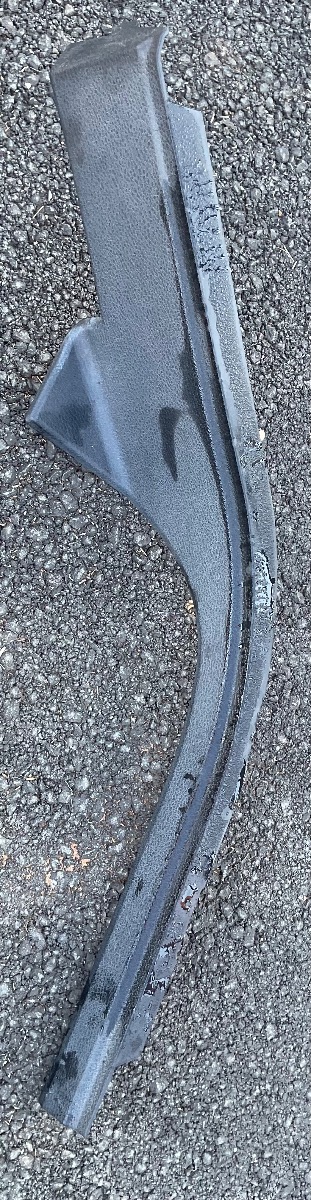 X5 X DRIVE 30D A/T RIGH TREAR LOWER D PILLAR TRIM