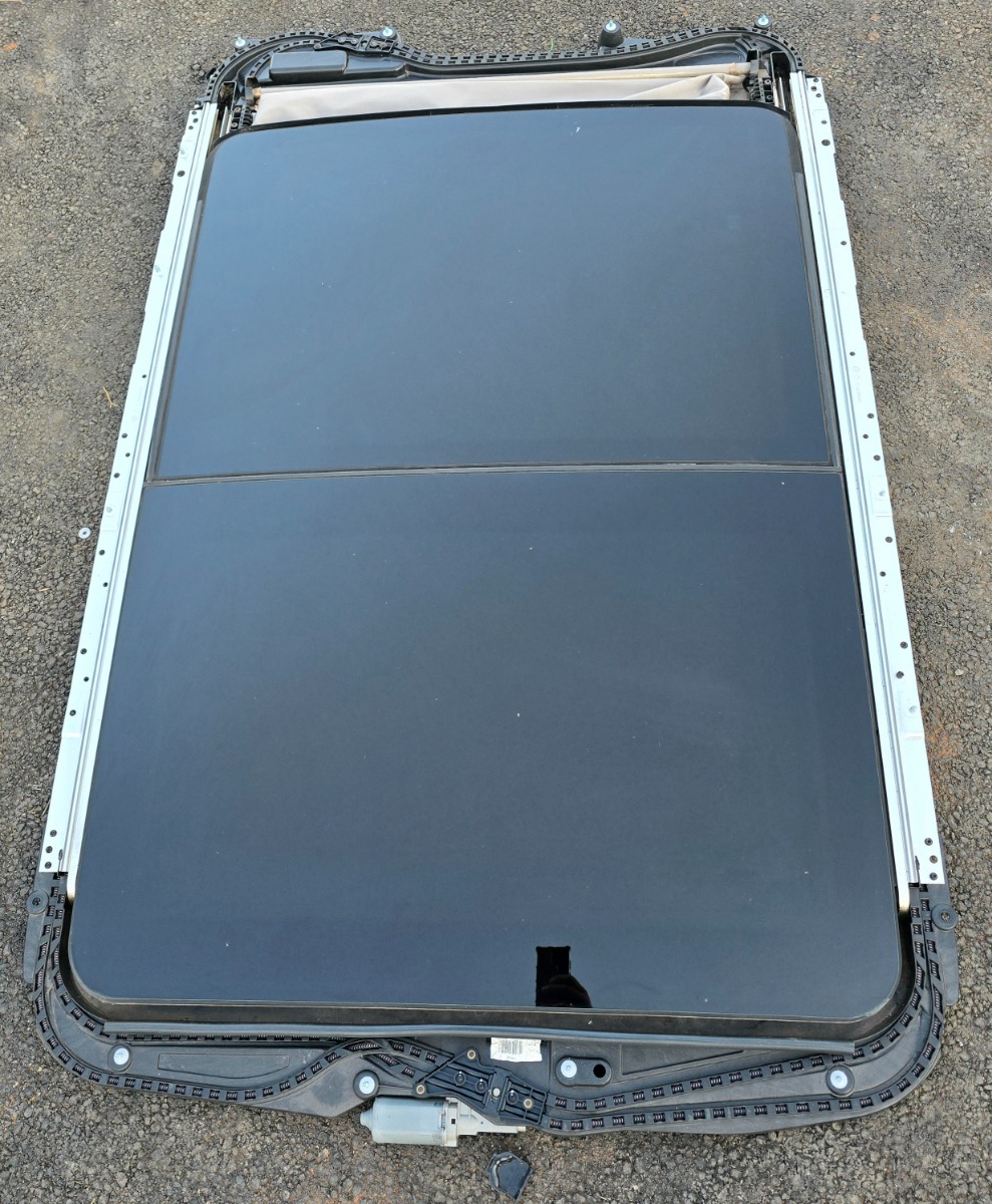 F45 SUNROOF COMPLETE