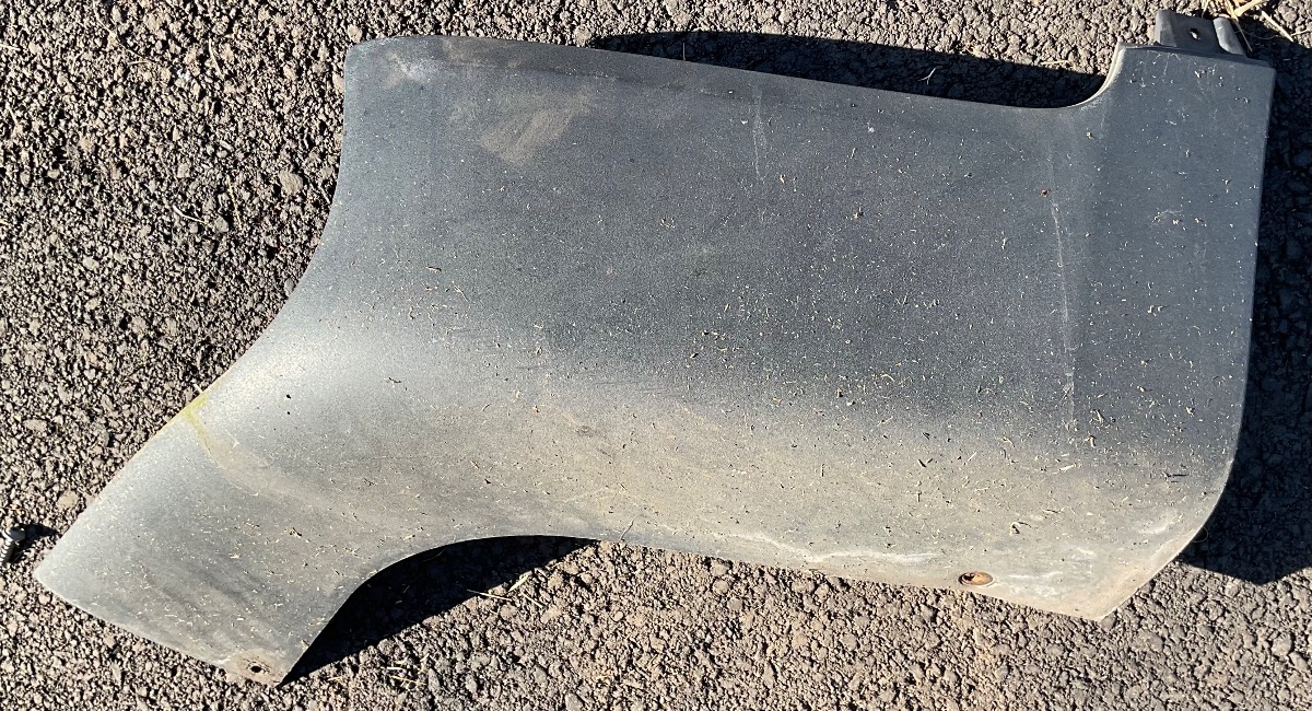 X5 X DRIVE 30D A/T RIGHT REAR LOWER BUMPER TRIM