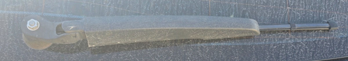 X1 F48 REAR WIPER ARM