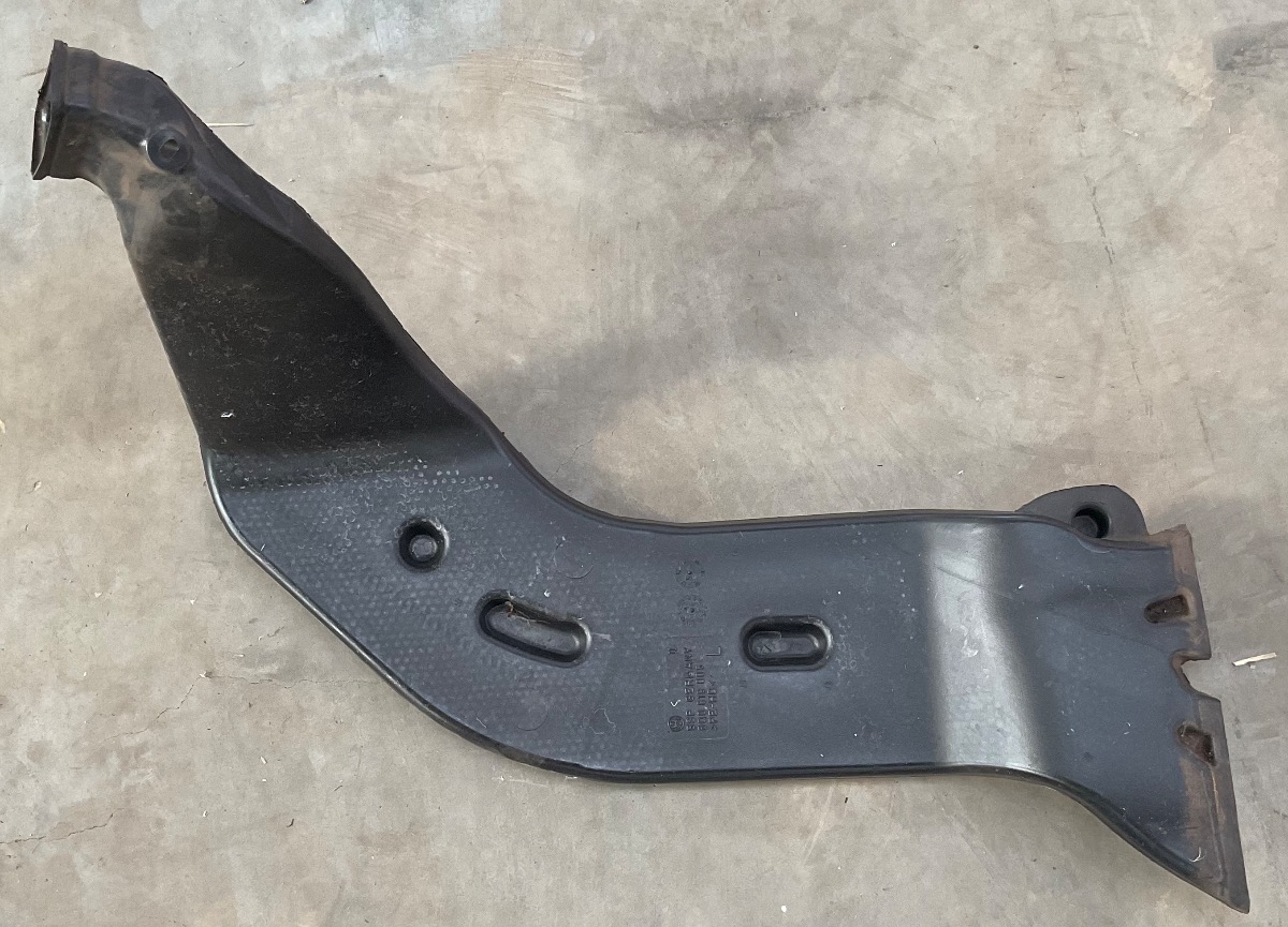 GOLF 7 CABIN AIR INTAKE DUCT