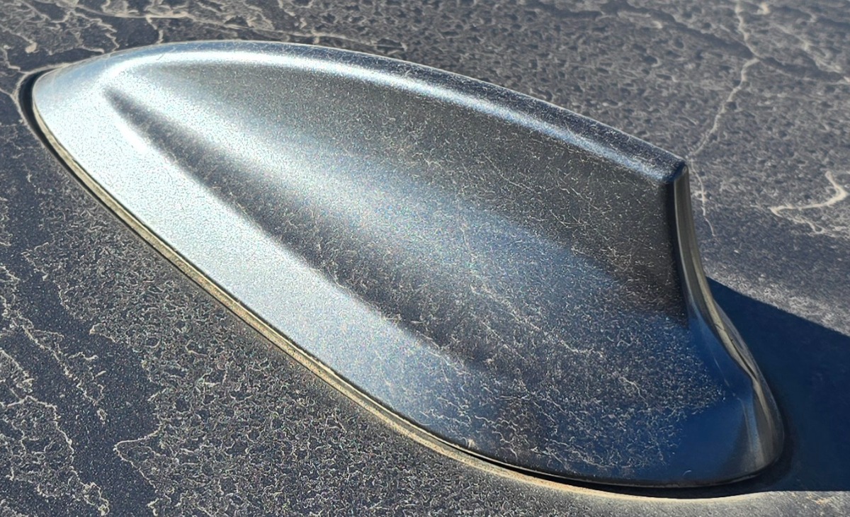 X1 F48 ROOF ANTENNA