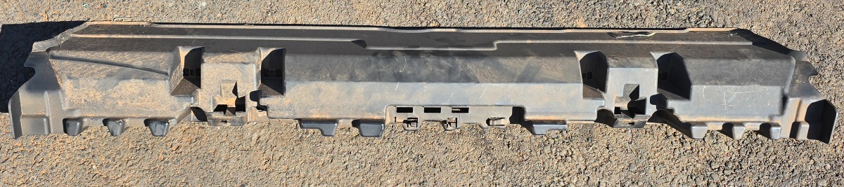X1 F48 REAR TRUNK FLOOR MOUNT