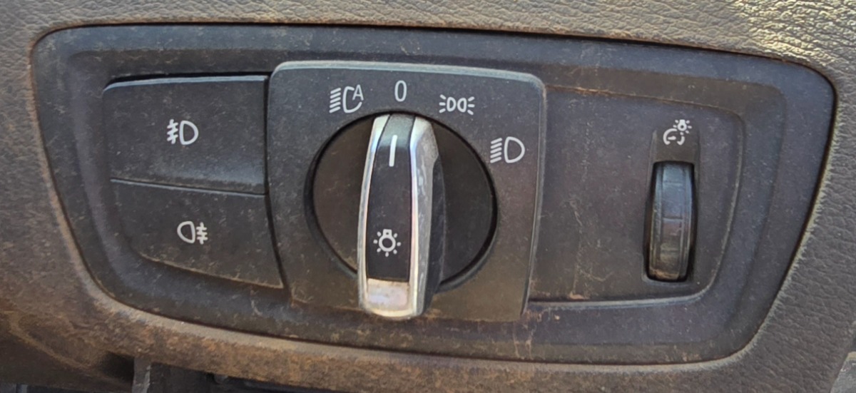 F48 X1 HEADLIGHT CONTROLE UNIT