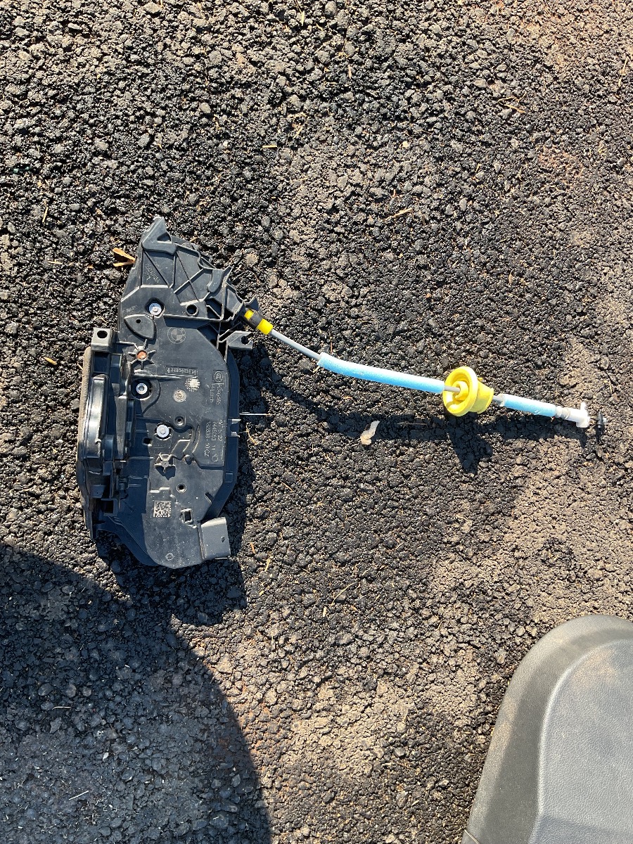 G20 LEFT REAR DOOR LOCK