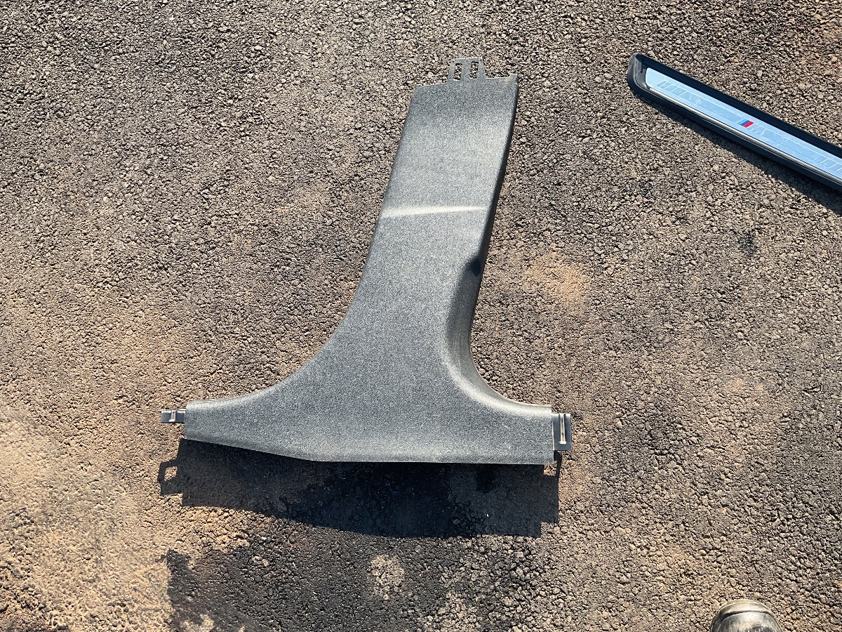 G20 RIGHT B PILLAR TRIM