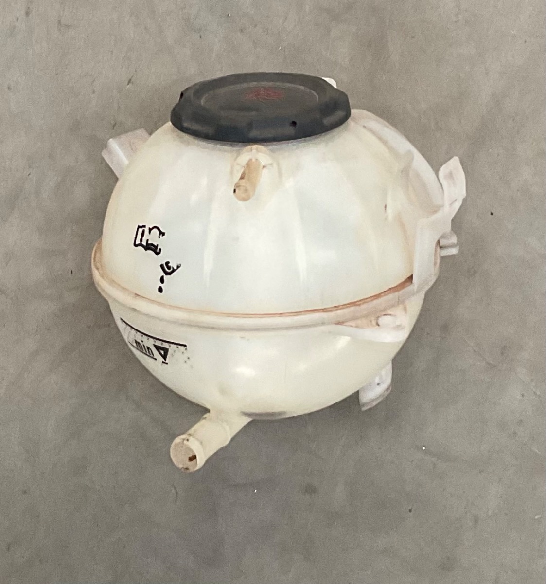 Q3 RADIATOR WATER BOTTLE